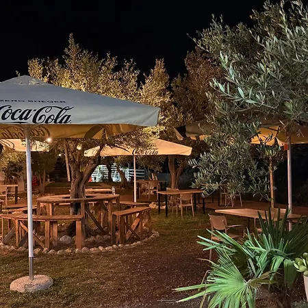 Oasis خيمة فخمة